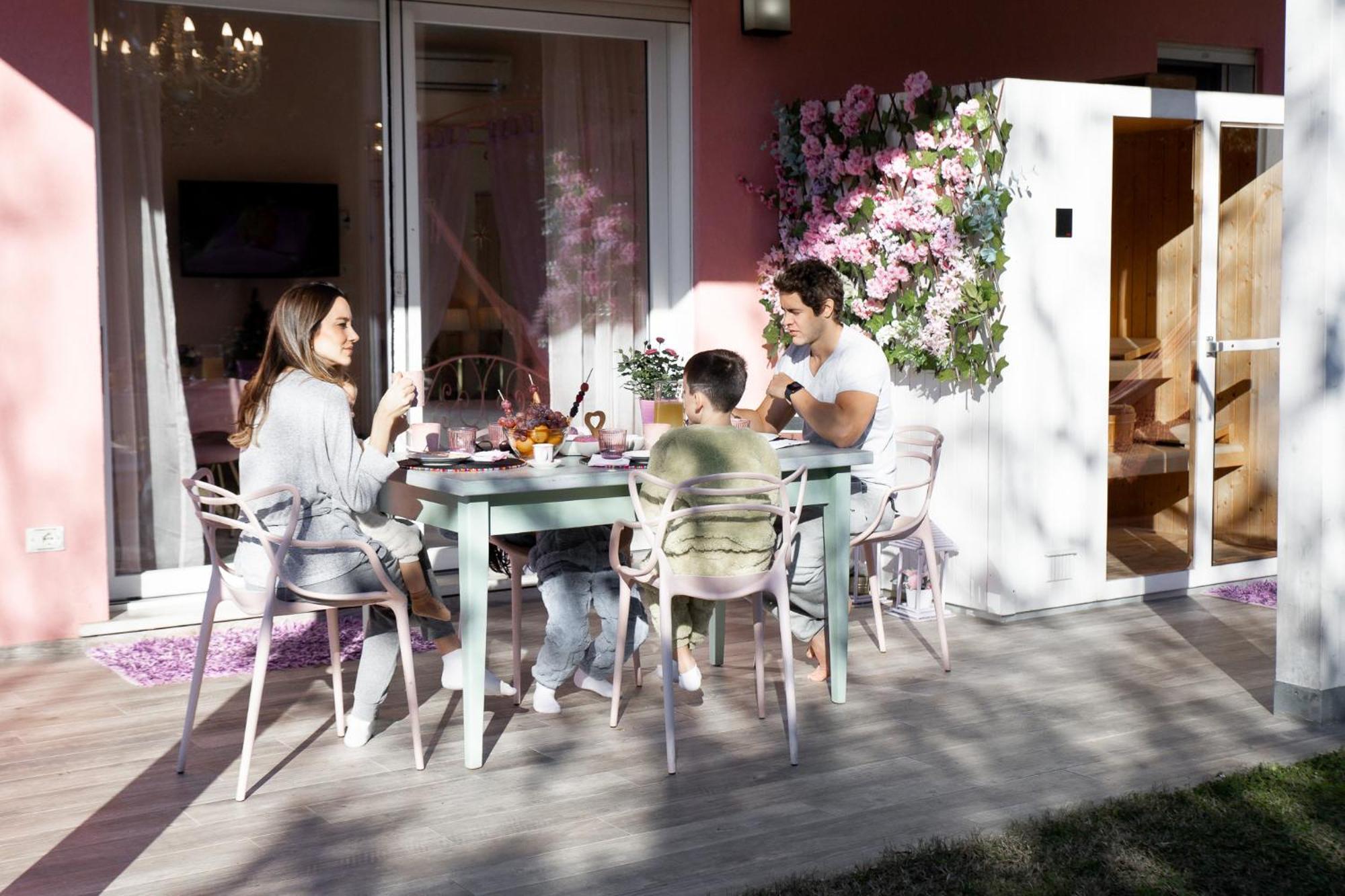Villetta Tinmar Barbie House Verona Buitenkant foto